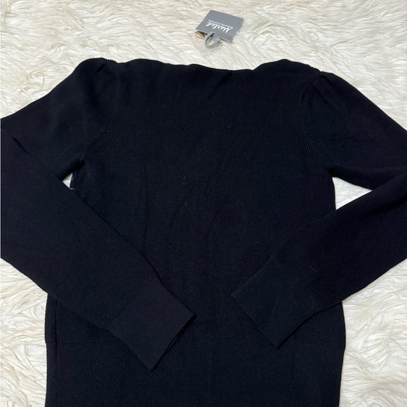 Women’s Marled heart gold button solid black sweater/cardigan small - Picture 6 of 8